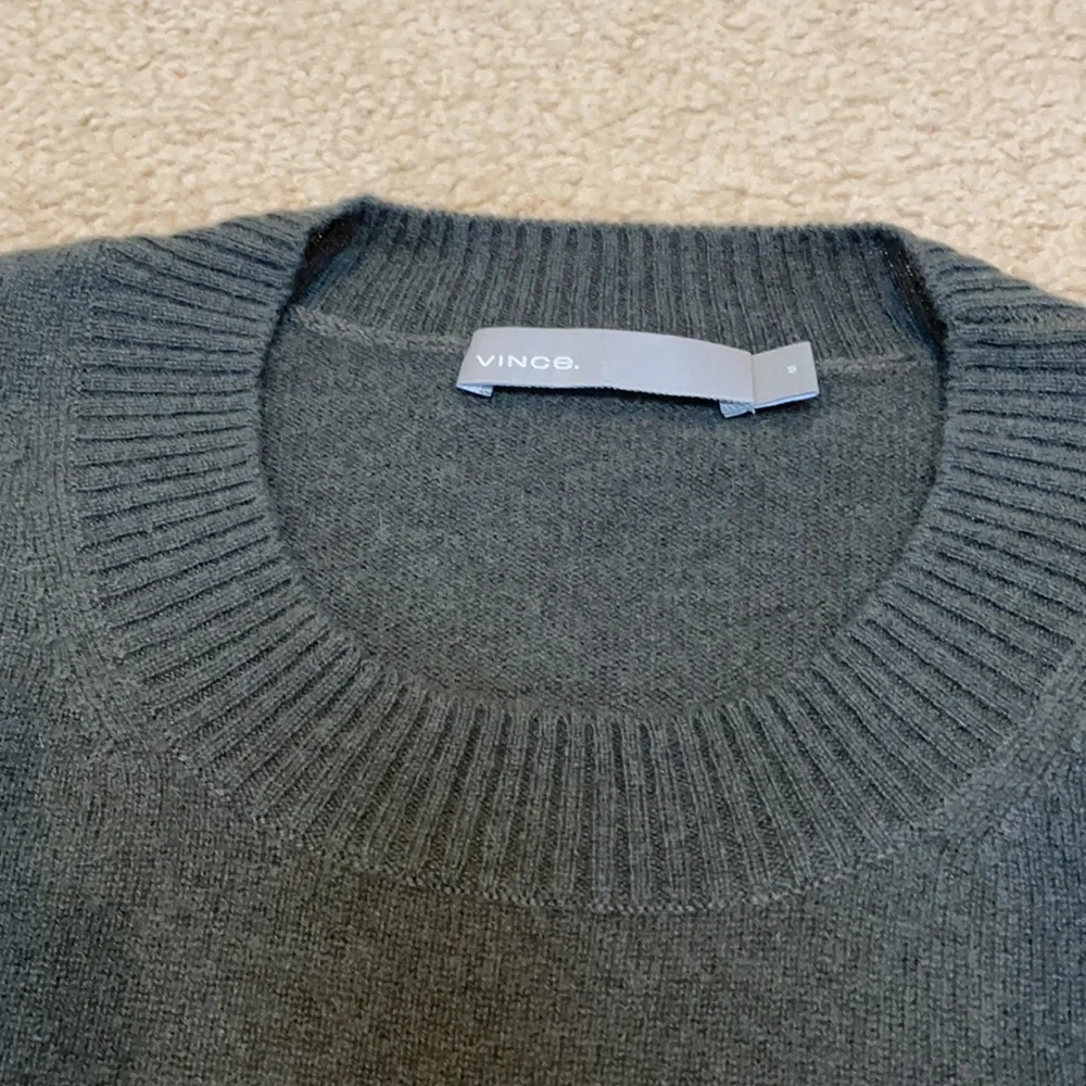 NWOT Vince Cashmere Sweater - Picture 4 of 7
